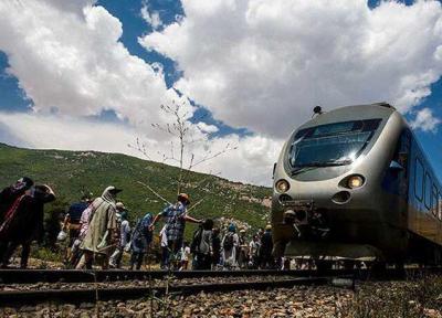 ورود نخستین قطار گردشگری به شهر ملی منبت