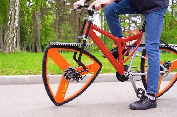 دوچرخه چرخ مثلثی هم آمد!، چالشی برای فیزیک یا خلاقیت ذهنی نو مخترع دوچرخه مربعی