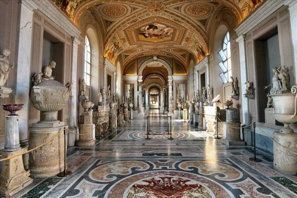 موزه پرادو، یکی از پربازدیدترین و ارشمندترین موزه های شهر مادرید